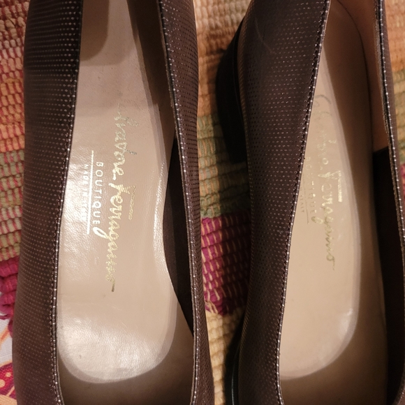 SALVATORE Farragamo Shoes - Picture 6 of 7